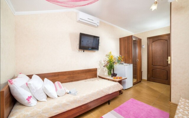 M+ Guest House