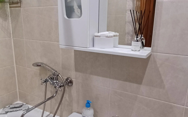 Uyutnaya Studiya V Murino Flat