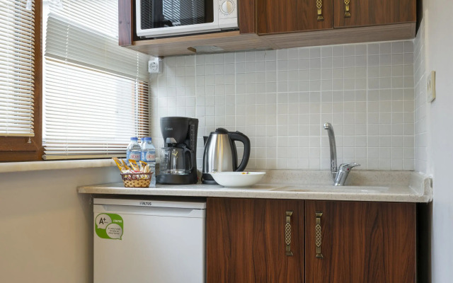 Capricorn by Otantik Suites Apartment hotel