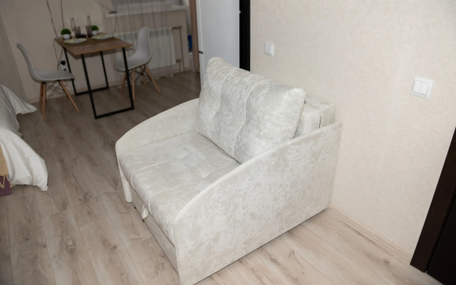 Квартира на 5-й просеке, 123