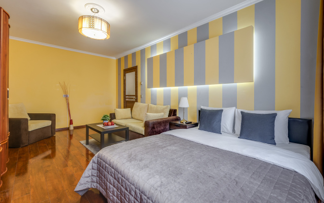 V Tsentre U Finlyandskogo Vokzala Flat