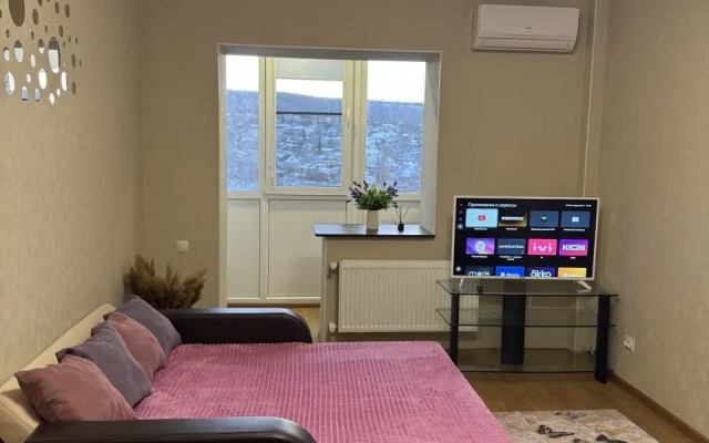 Stilnaya V Elitnom Dome Flat