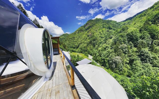 Kaledome orman evleri Glamping