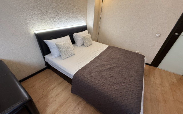 Tut Khorosho Na Schorsa 103 2 Flat