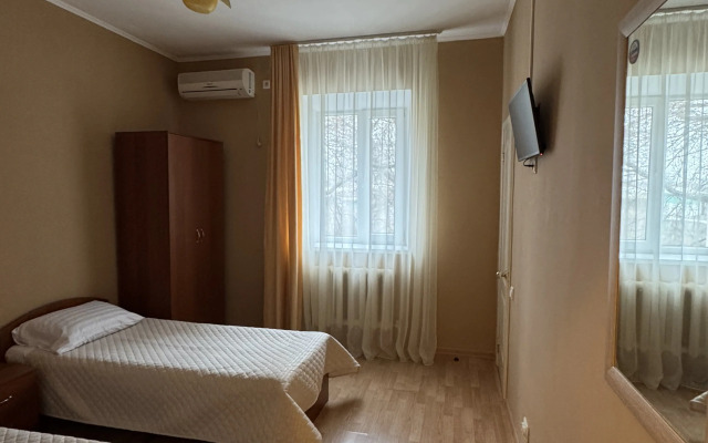 Na Kollektivnoj Guest House