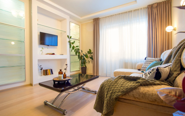 Na Varshavskoy 19k5 Apartments