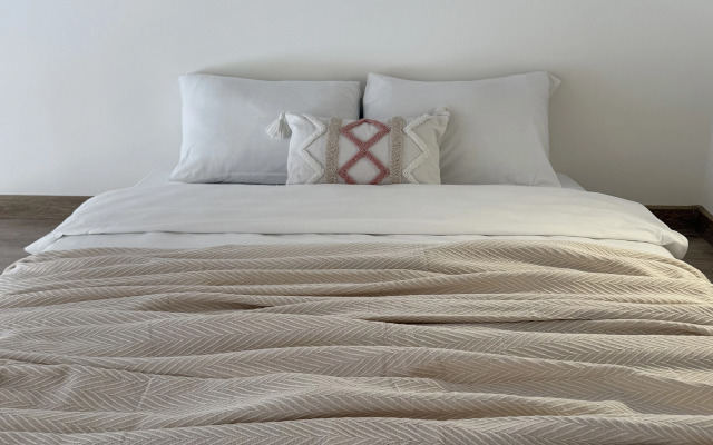 Апартаменты Двухуровневая студия KrasLoft в ЖК Преображенский на троих