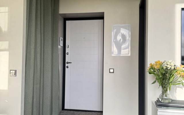 Vesna Na Baltike Flat