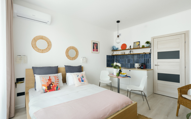 Апартаменты F-Apart с видом на небоскрёб Лахта в стильном интерьере