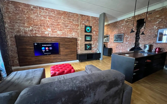 3-kh komnatnye apartamenty v stile loft v samom tsentre Apartments