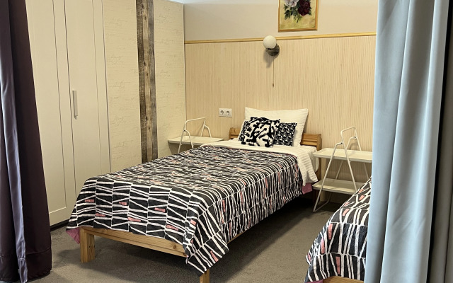 Апартаменты студия Миндаль с огороженной спальной зоной