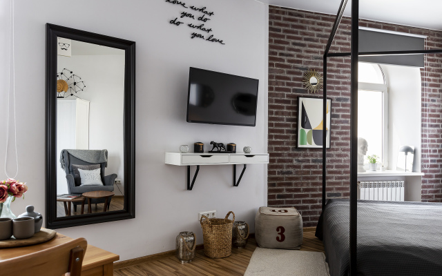 Квартира Студия с Великолепным Видом на Михайловский Замок и Парковкой