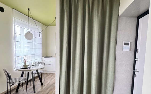 Vesna Na Baltike Flat