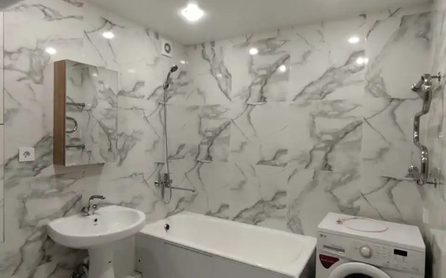 Квартира в Центре на Проспекте 100-летия Владивостока