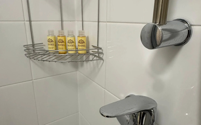 Апартаменты Истоман Студия вид на пруд