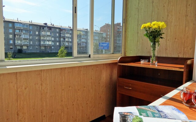 Апартаменты Rise and Shine 32 Mikrorayon