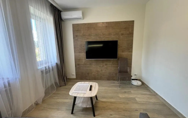 S Vidom Na Ploschad Flat