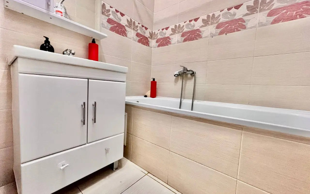 Uyutnaya, Teplaya, Chistaya Studiya Flat