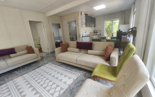 Mürteza Çam Private house