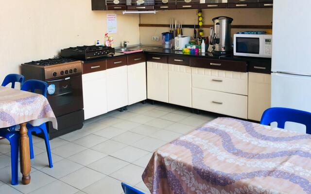 SharLOOtka Guest House
