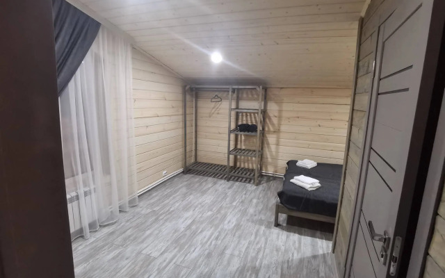 Tikhiy Sosed Guest House