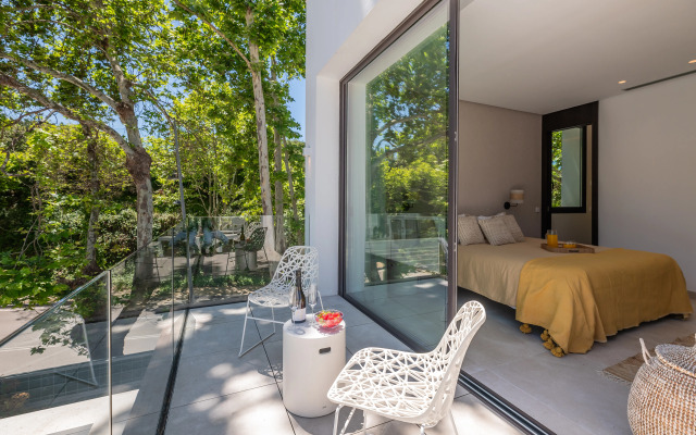All About Villa Lavanda