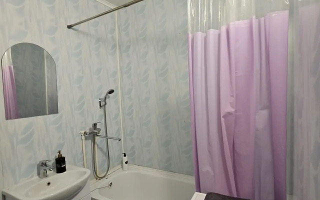 Domashniy Ochag Na Ul Khudayberdina Apartments