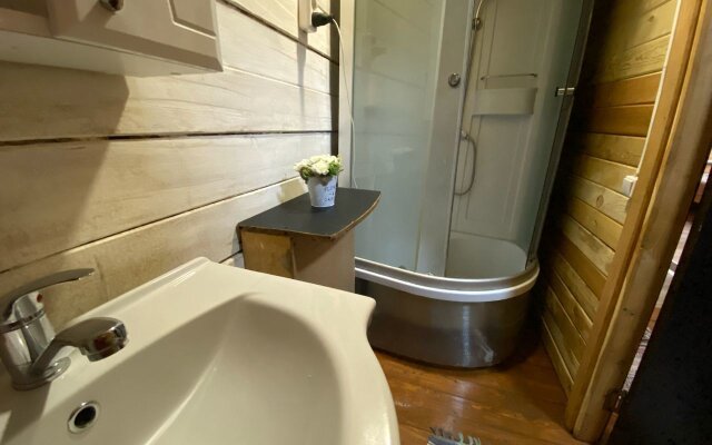 Udacha Dlya 7-Kh Gostey Hotel