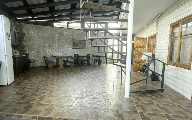 Uyutny Gostevoy Dom ryadom s Morem Guest House