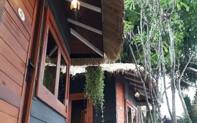 Tomorrowland Beach Villas & Fisherman's Wharf Restaurant Mini Hotel