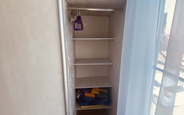 Kvartira Dvukhetazhnaya Kvartira V Tsentre Flat