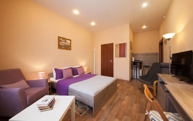 Apartment on Lomonosova 1