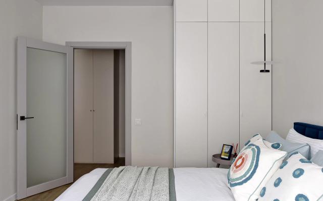 Квартира на Владимира Жириновского 1