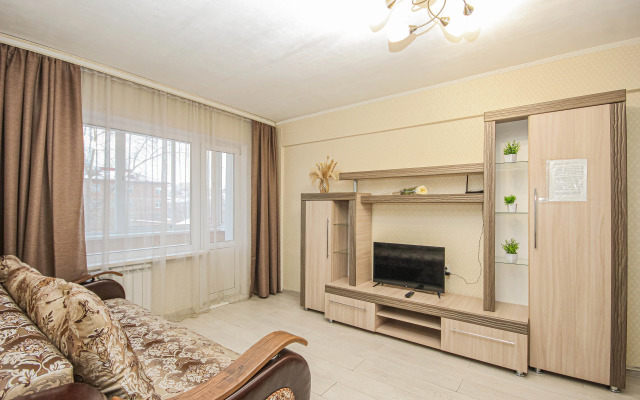 Квартира 2-к на Солнечной 37