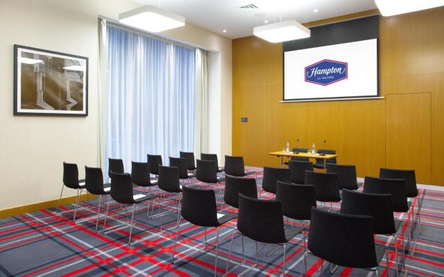 Hampton By Hilton Saint Petersburg ExpoForum Hotel