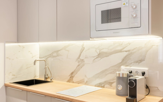 "Deluxe with Bar Counter" in Modern Design Apartments near Dinamo Metro