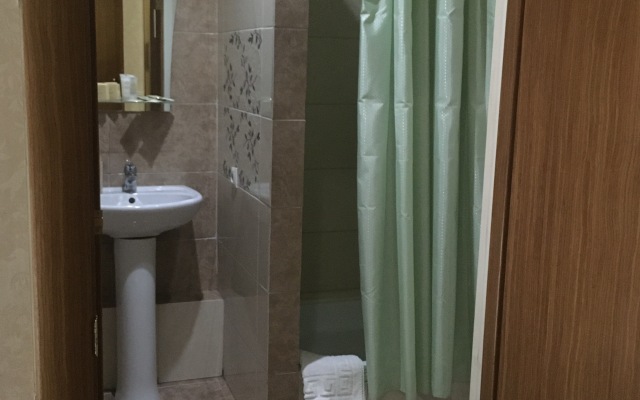 Отель Милана