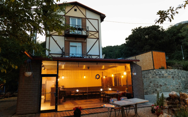 Mini hotel Gory I More