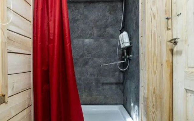 Частный дом у озера Кипень