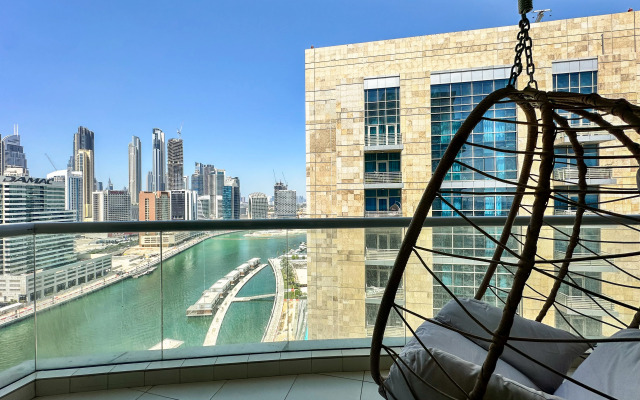 Апартаменты Stunning Canal And Burj View
