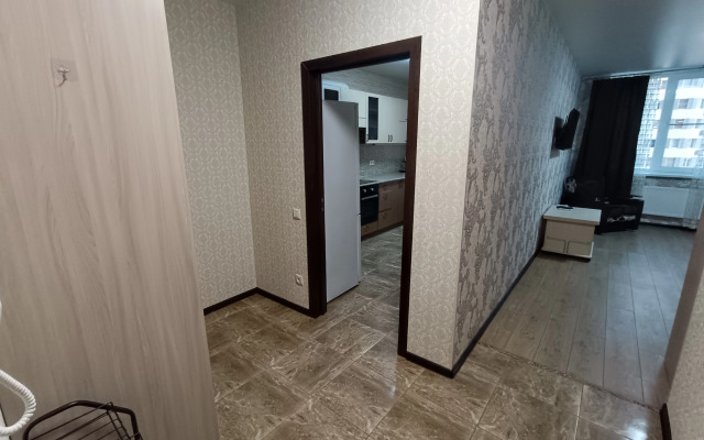 Prostornaya Ryadom s Vokzalom i Bol'nitsej Rzhd Meditsina Flat