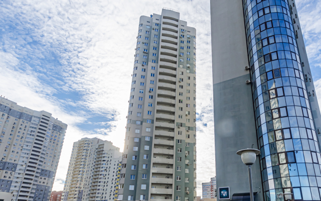 2-K Kvartira Na Lukacheva 4 Apartments