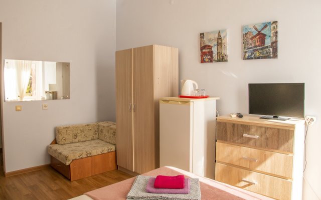 Na Primorskoj 14 Guest House