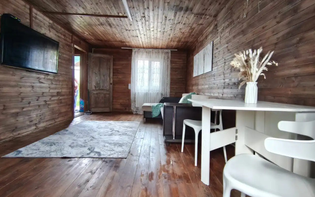 Tataparts s Shikarnoy Prirodoy Vokrug Private House