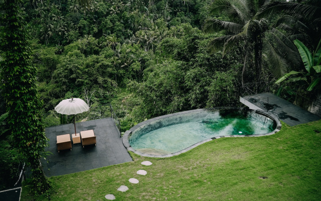 Вилла Serenity Jungle Residence