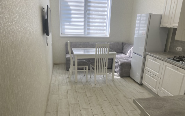 U Morya. Pervaya Liniya Apartments