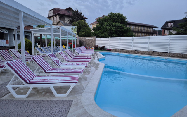 Emigrant Hotel