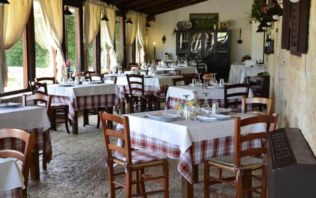 Agriturismo Masseria Alberotanza B&B and Restaurant BeBreakfast