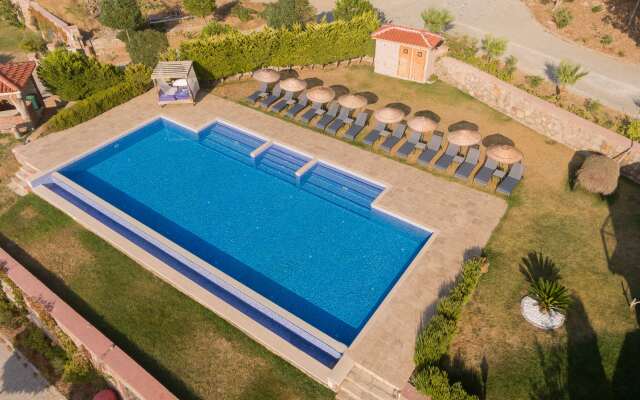 Отель Marlo Ayvalik