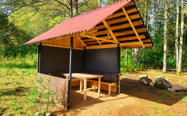 Апартаменты Уютная студия около озера